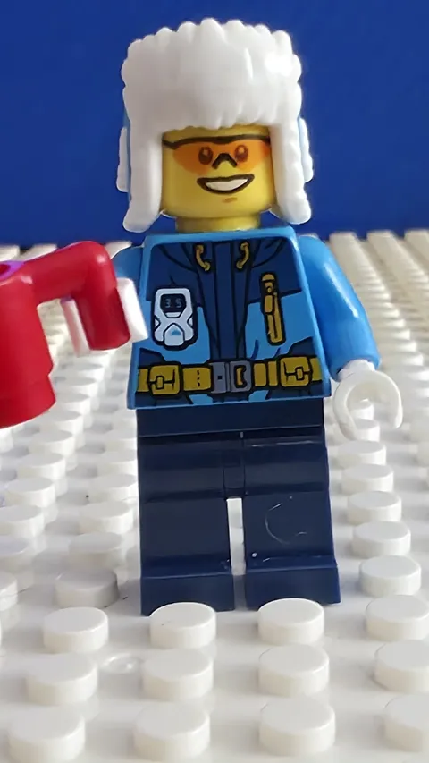 Lego cty0928 Artic Explorer - Minifigure - Town/City/Artic - Ushanka Hat