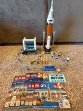 LEGO CITY: Deep Space Rocket and Launch Control (60228)