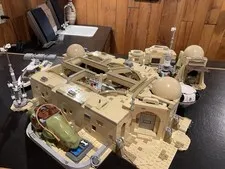 LEGO Star Wars Mos Eisley Cantina Master Builder Series 98% complete