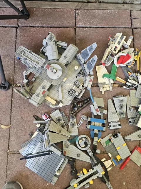 30 LB LEGO Lot Star Wars 7965 Falcon 9493 X-Wing Ninjago 9449 City  Read Desc