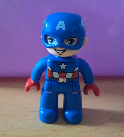 Lego Duplo Captain America from Super Heroes Lab Set 10921