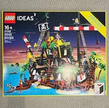 LEGO Ideas Pirates of Barracuda Bay 21322 2545pcs 16+ Brick Separator Box