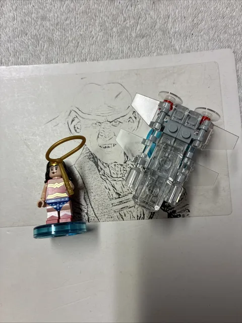 EE LEGO DIMENSIONS - Wonder Woman - Fun Pack (71209) Figure & Invisible Jet