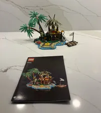 LEGO Ideas Ray the Castaway 40566 Complete 