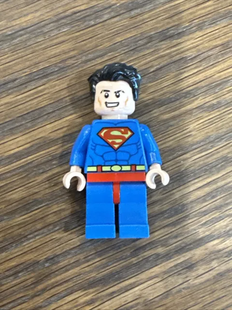 Lego New Superman Minifigure Blue Shirt Super Hero 76096 DC Comic Fig