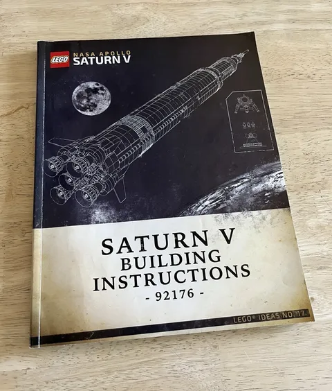 LEGO NASA Apollo Saturn V (92176) - Building Instructions Only