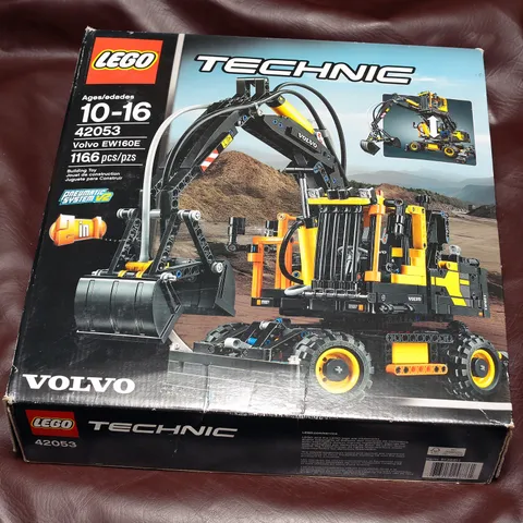 LEGO Technic 42053: Volvo EW160E Building 2-in-1 Set Pneumatic System