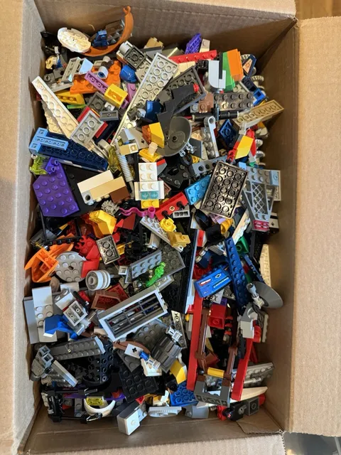 Mixed Authentic LEGO Bulk Lot – 7 lbs – Great Variety! Clean and ready for play!