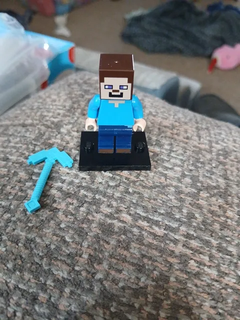 Lego Minecraft Steve Minifig W Pick Axe. M