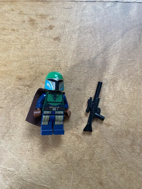 Lego Star Wars Mandalorian Tribe Warrior (Idalia Desta) Minifigure