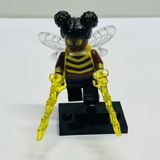 Bumblebee DC Super Heroes LEGO Minifigures Blind Bag Series 71026