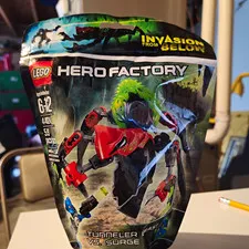 LEGO HERO Factory 44024 Tunneler Beast vs Surge 59pc Polybag Resealable 2014