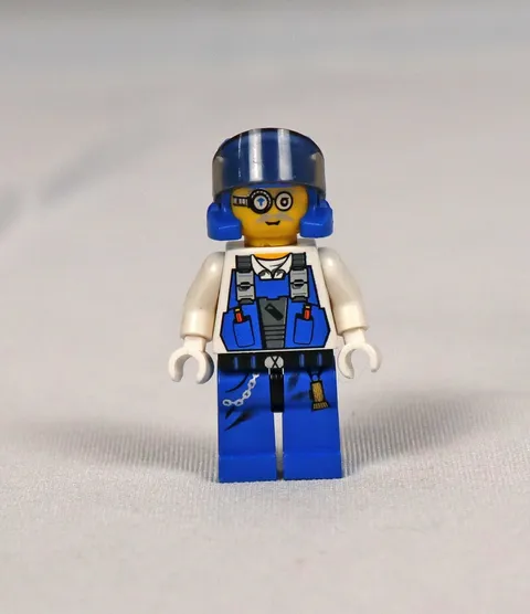 Vintage LEGO Power Miners Rex Minifigure PM019 Blue White 2009 Retro Toy