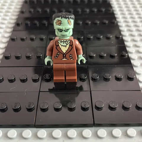 Lego Frankenstein Collectible Minifigure The Monster Series 4