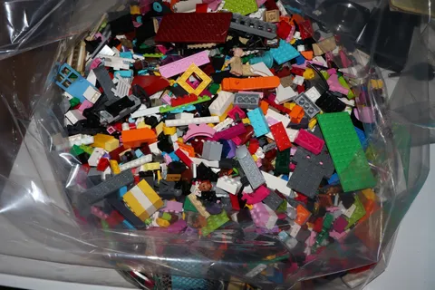 LEGO Bulk Lot Mixed Bricks Parts Pieces 7 Pounds Assorted