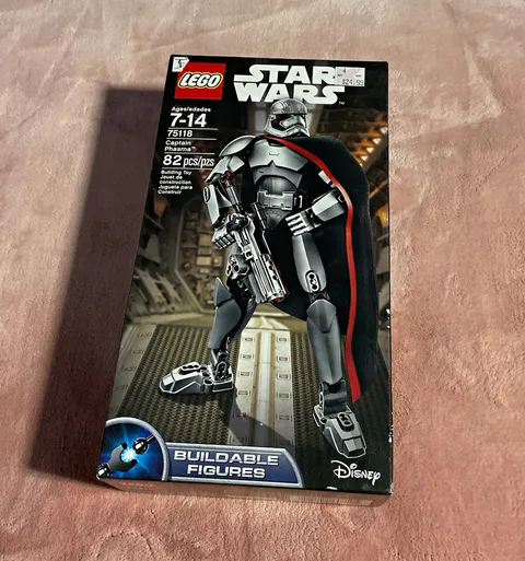 LEGO Star Wars 75118 Captain Phasma Buildable Figure 82pc Boxed