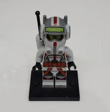 LEGO Star Wars Rare Minifigure Bad Batch Tech with Helmet + Antenna + Backpack