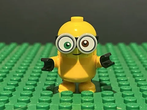 LEGO Minions BOB Orange Jumpsuit Minifigure mnn002