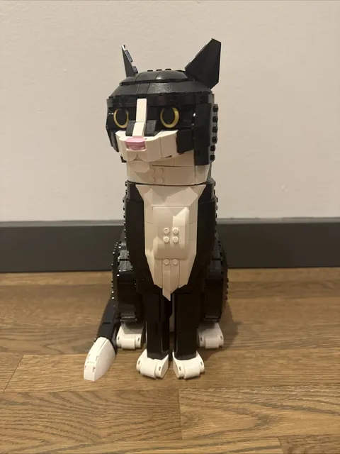 LEGO Ideas Tuxedo Cat 21349 Complete Set 1710 Pieces Animals Theme Rebagged