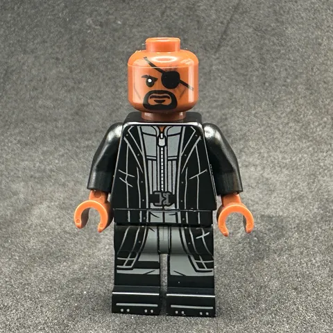 LEGO Super Heroes Nick Fury - Leather Trench Coat Minifigure Set 76354