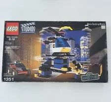1351 Lego Studio’s Movie Backdrop Studio 209 Piece ( New )