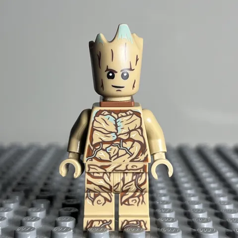 Groot sh0836 Teen Groot - Dark Tan with Neck Bracket Marvel Lego Minifigure 3E