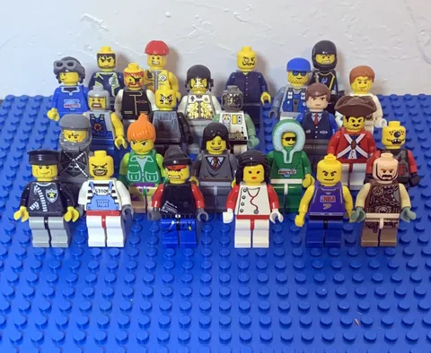 25 Piece Lego Minifigures Lot Space NBA Mars City Alien Arctic Kingdom 
