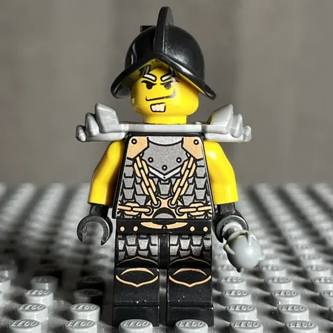 Lego Minifigures Castle Kingdoms Dragon Knight Scale Cas468 - 1G