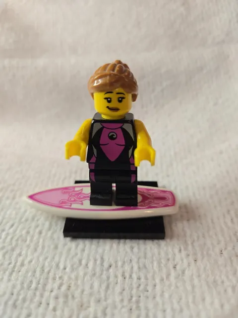 Lego Collectible Minifigure Series 4 Surfer Girl Complete 