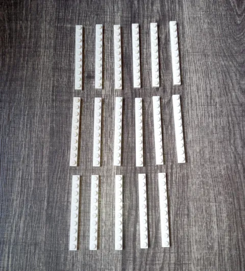 17 pieces White Genuine Lego 1 x 10 Plates Part # 4477 WYSIWYG Star Wars Castle