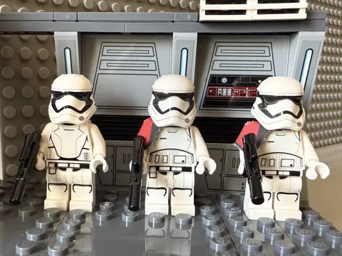 LEGO Star Wars First Order Stormtrooper Officer Minifigures (75104) sw0664 Lot 