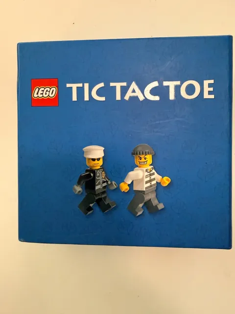 LEGO (4499574) 2006 TIC-TAC-TOE Police & Robber Minifigures