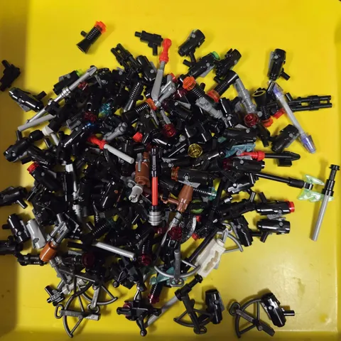 Lot Of 160 Lego STAR WARS Weapons Lot huge collection