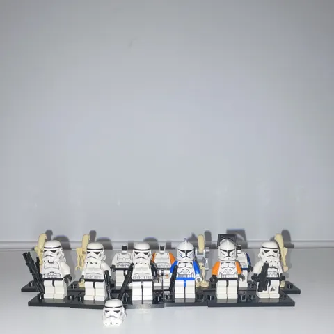 LEGO Star Wars Minifigure Lot Stormtrooper Clone Trooper w/ Blasters
