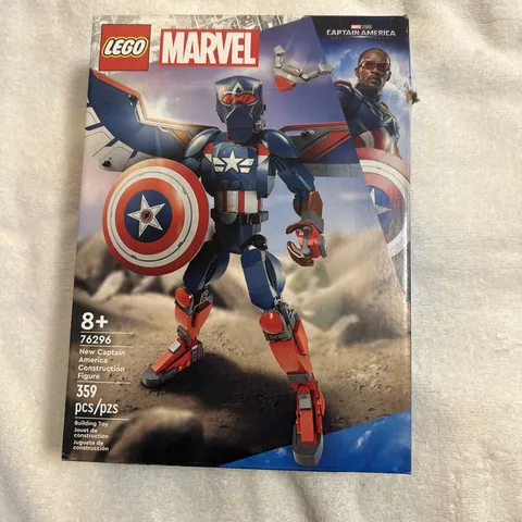 LEGO Super Heroes: New Captain America Construction Figure (76296)