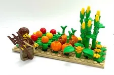 Lego Farmer Minifigure w/ Deluxe Vegetable Farm - Castle - Medieval - Wild West