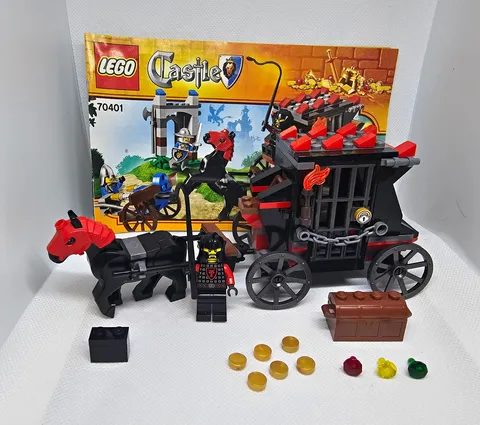 LEGO Castle 70401 Gold Getaway (2013) Complete Set w/ Instructions