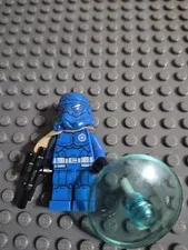 LEGO STAR WARS Special Forces Clone Trooper SW0478 Pauldron 75018 W/Shield/Cape