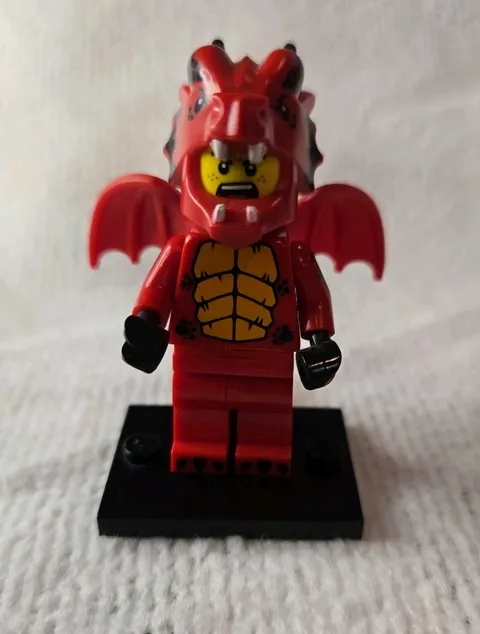 LEGO Collectible Minifigure Series 18 Dragon Suit Guy Complete 