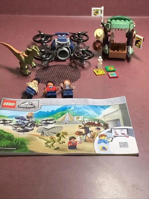 LEGO Jurassic World: Dilophosaurus on the Loose (75934)