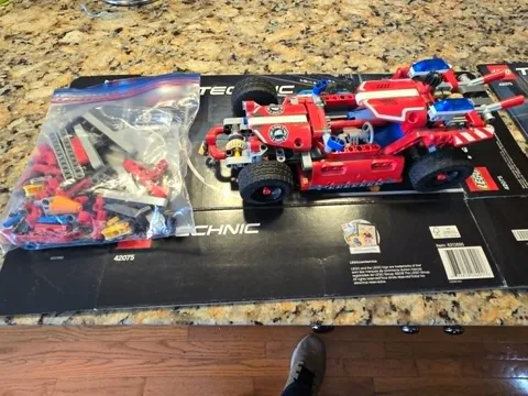 LEGO Technic 42075 First Response 2 in 1 Complete W box and instructions