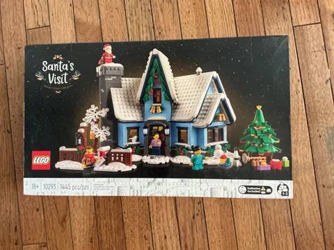 LEGO 'SANTA'S VISIT' (10293) NEW | SEALED WINTER VILLAGE COLLECTION - RETIRED