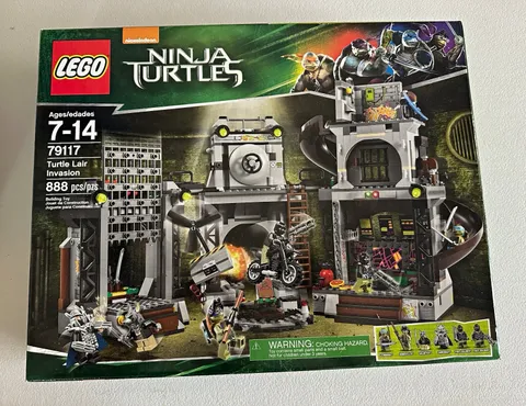 LEGO TMNT Turtle Lair Invasion 79117 w/ Box 888 pcs Ages 7-14