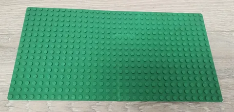 Lego 3857 2748 Green Baseplate 16 x 32 Rounded Corners Replacement Part Piece