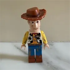 LEGO Toy Story Woody with Dirt Stains Minifigure