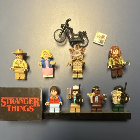 LEGO Stranger Things The Upside Down Minifigure Lot - Set 75810