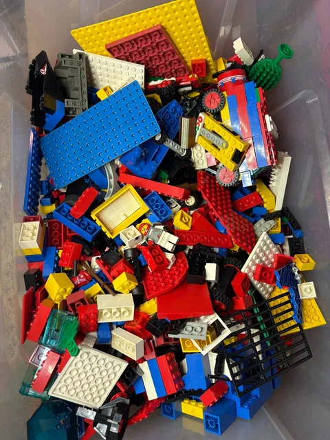 LEGO Collection Bulk Lot w/ Minifigures Bricks Parts Pieces Mixed