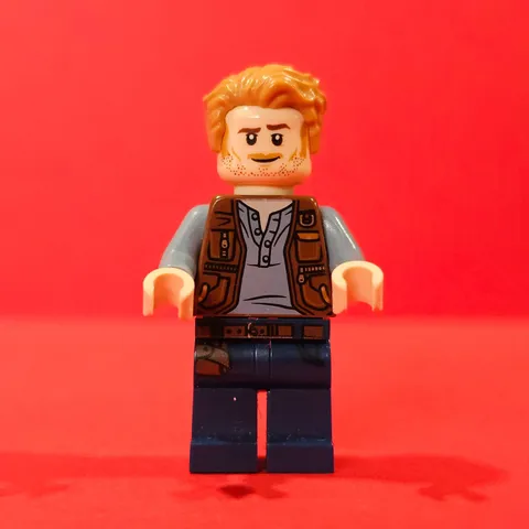 LEGO minifigure, Jurassic World, Dominion, jw023, Owen Grady