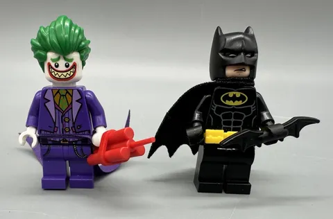 Lego Batman Movie Minifigures Joker And Batman With Accessories LOT