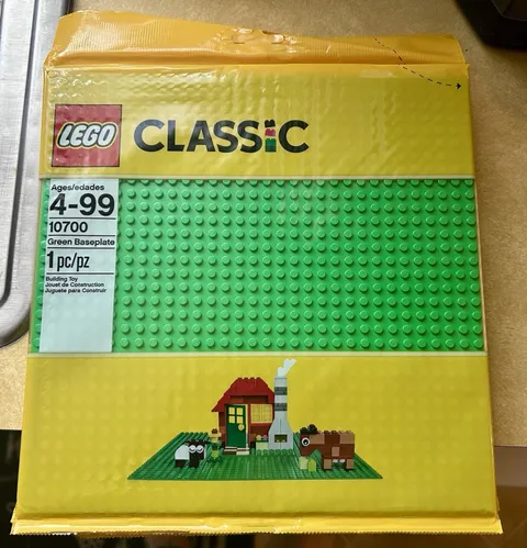 LEGO Classic 10700 Green Baseplate Green Polybag Sealed 1 Piece Ages 4-99